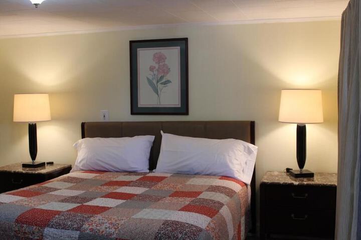 Room 13 of 20