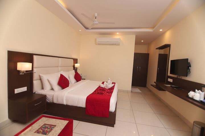 Room 12 of 67