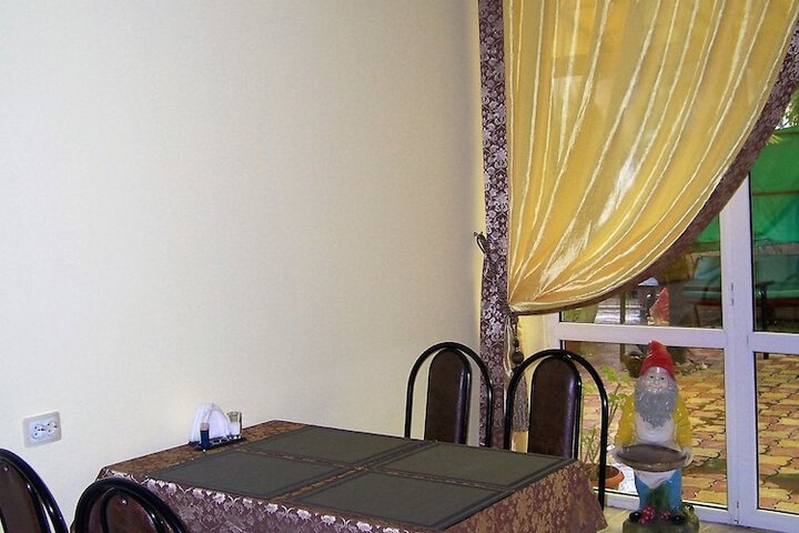 Dining Photos