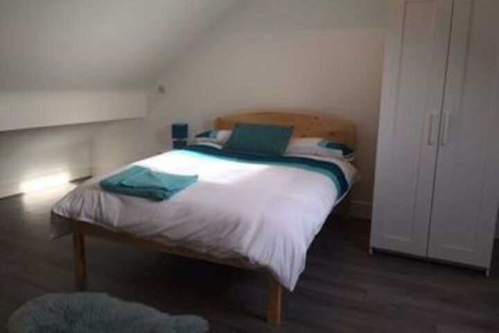 Room 12 of 17