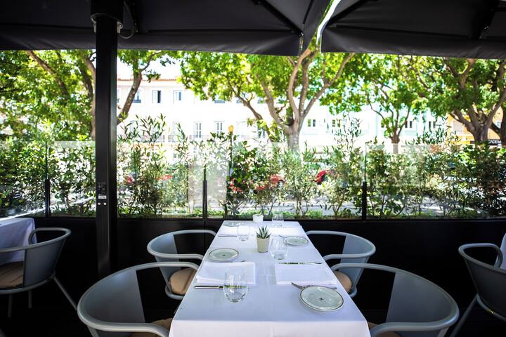 Dining 93 of 112