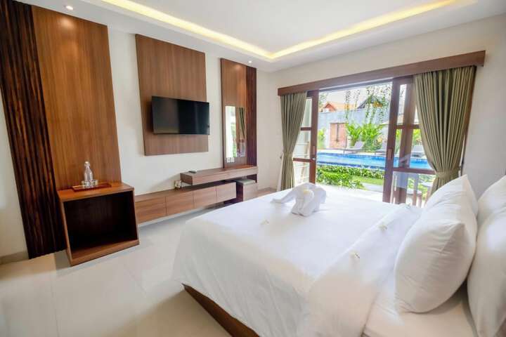 Room 28 of 105