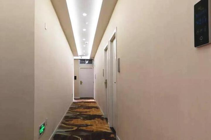Hotel Interior 11 of 18