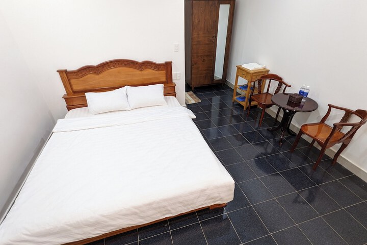 Room 7 of 56