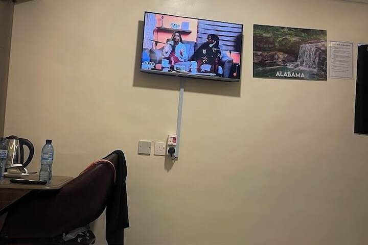 Room 19 of 49