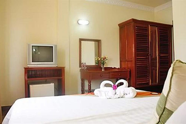 Room 14 of 23