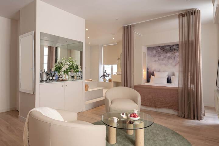 Room 547 of 780