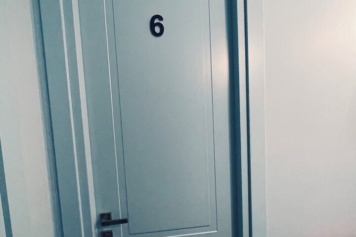 Room 13 of 116