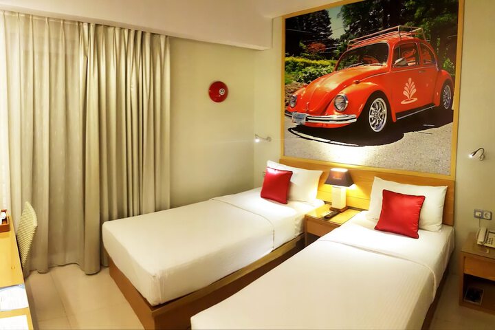 Room 16 of 60