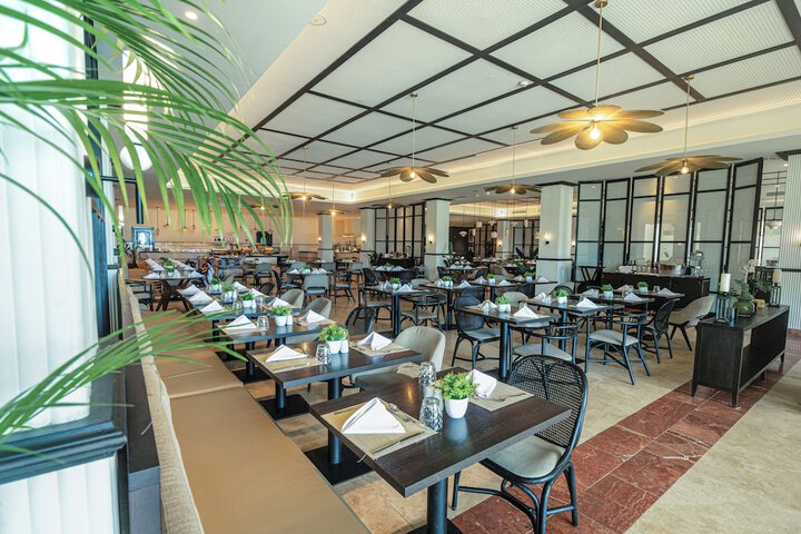 Dining 152 of 223