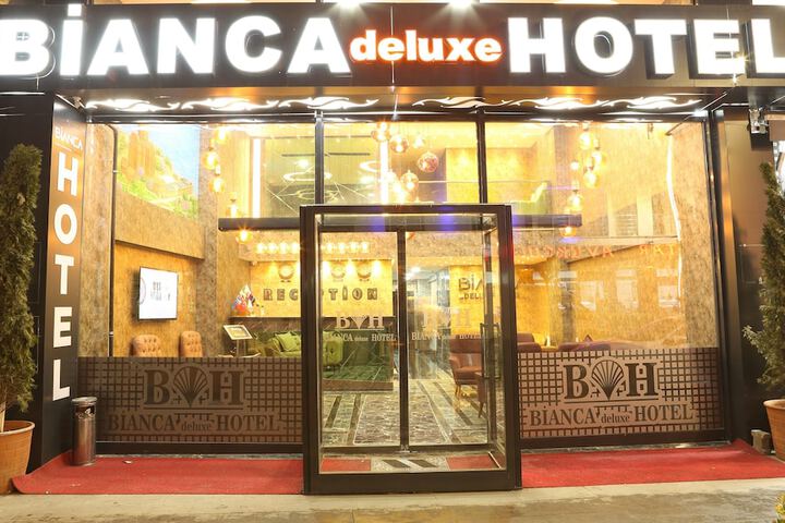 Exterior of Bianca Hotel Van
