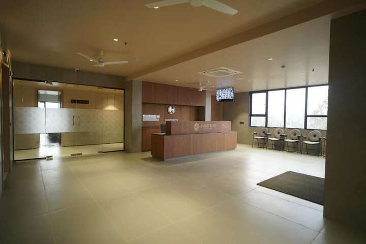HOTEL SANKET ELITE