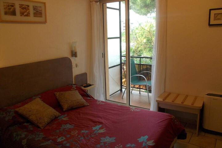 Room 4 of 46