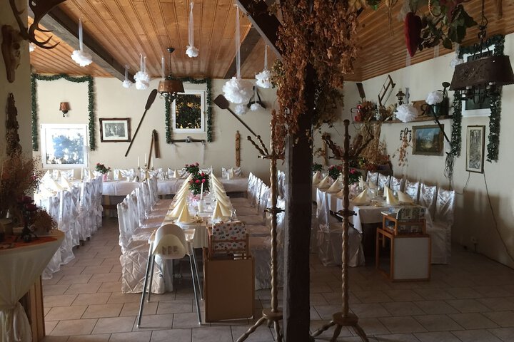 Ballroom/Hall 6 of 11