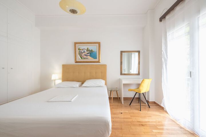 Room 3 of 47