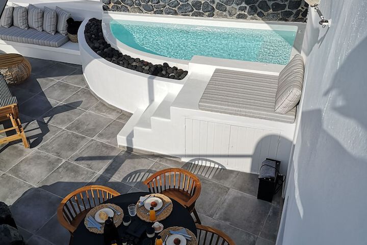 Terrace/Patio 24 of 72