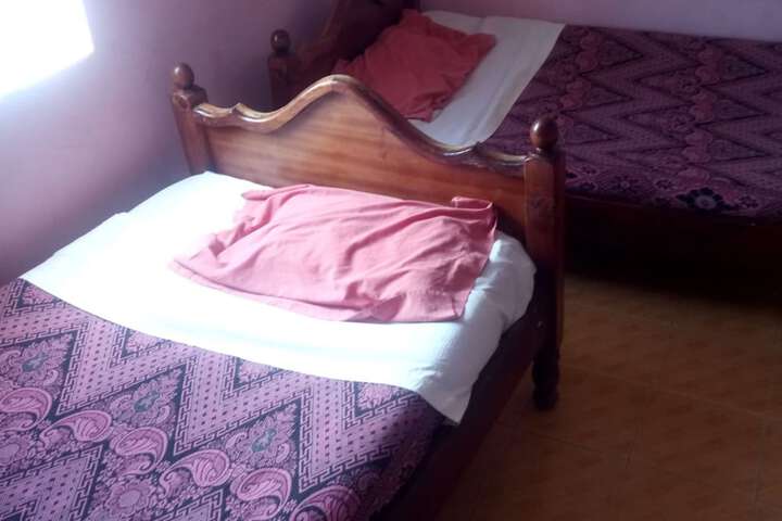 Room 9 of 17