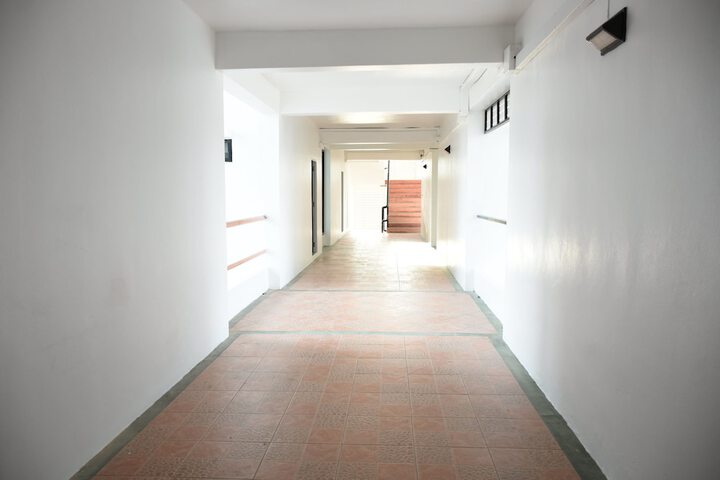 Ballroom/Hall 38 of 51