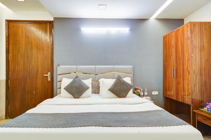 Room 35 of 54
