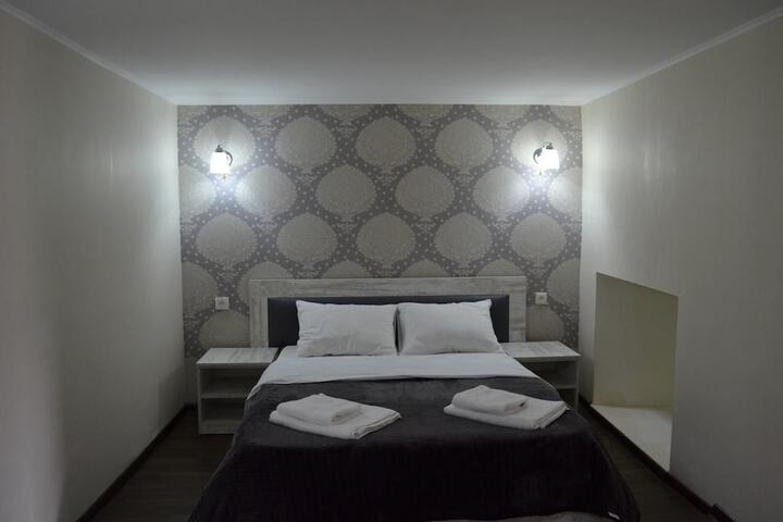 Room 8 of 56