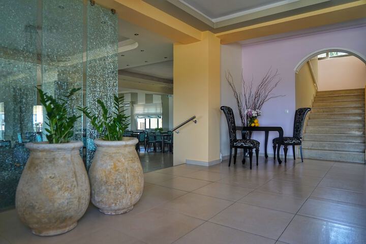 Hotel Interior 5 of 53