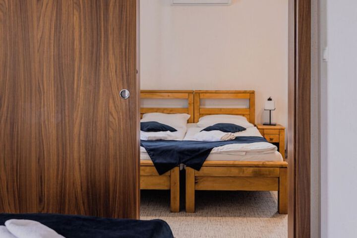 Room 19 of 55