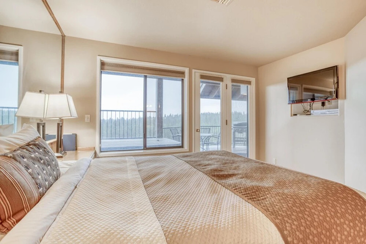 Room 4 of 20