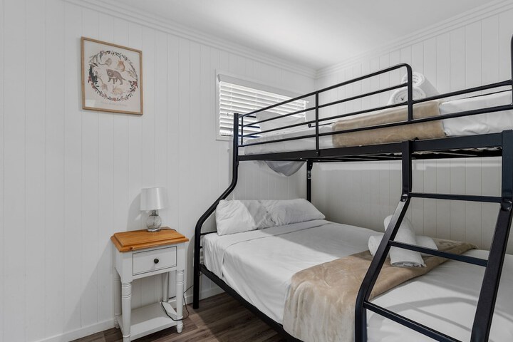 Room 34 of 81