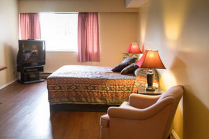 Room 6 of 7