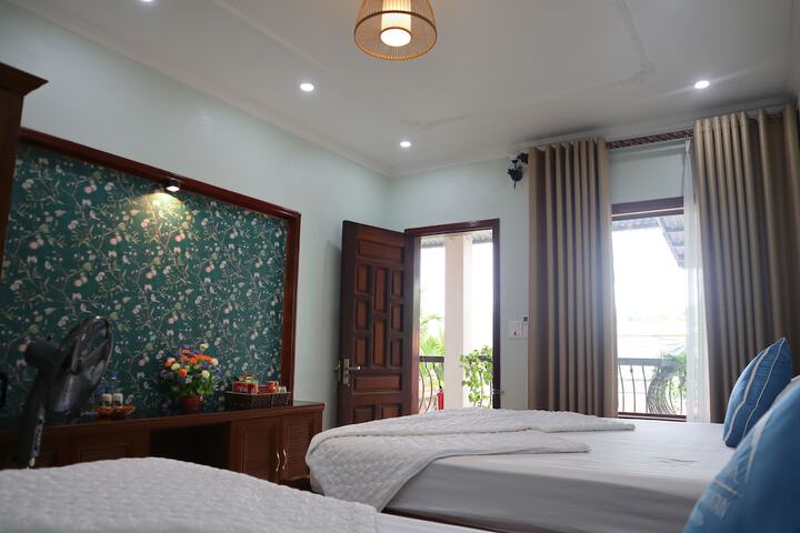 Room 19 of 98