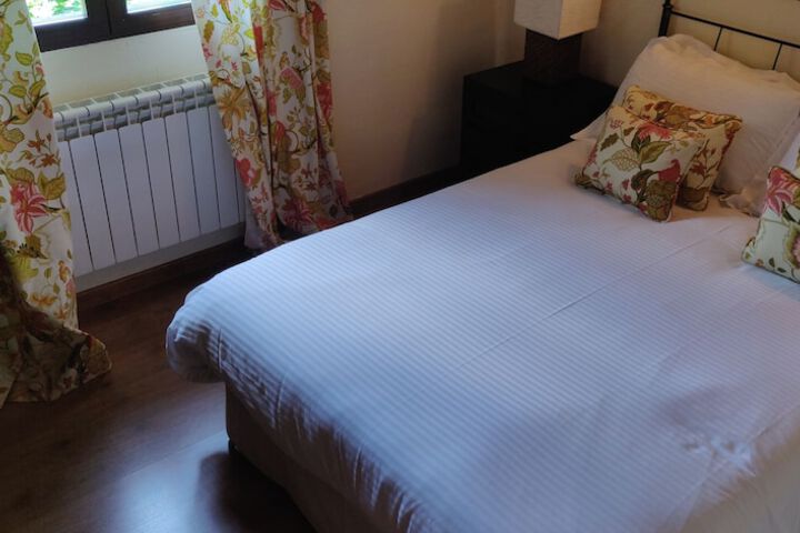 Room 14 of 121