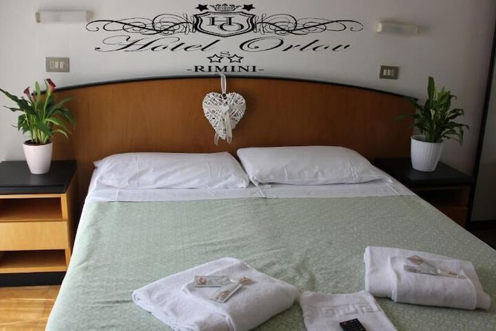 Room 3 of 23