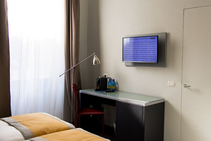 Room 12 of 60