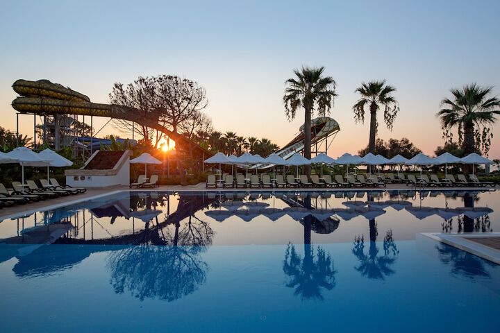 Pools & Facilities