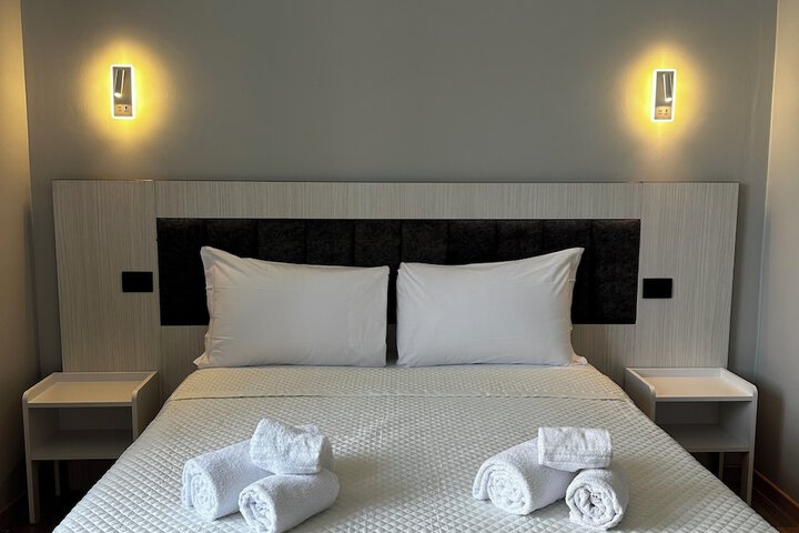 Room 5 of 23