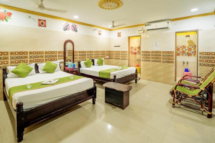 Exterior of Sri Vinayaga Residency
