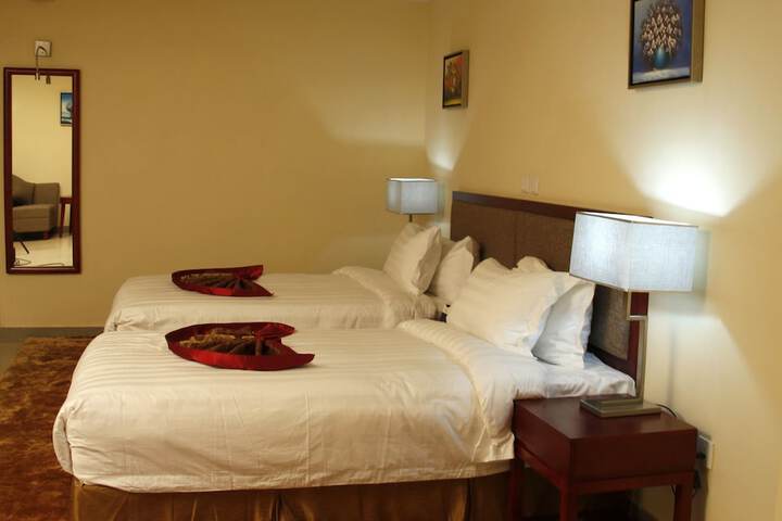 Room 7 of 35