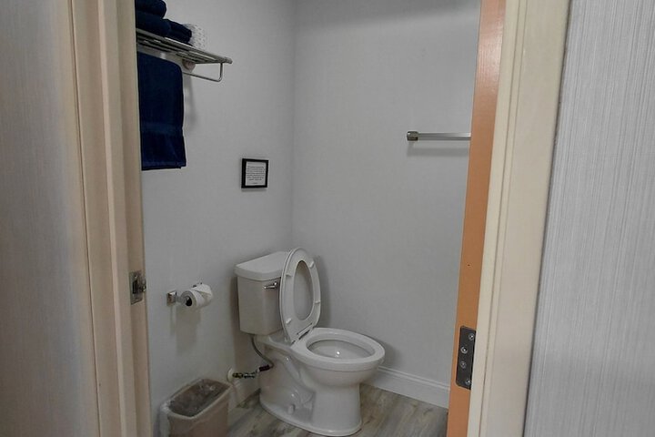 Room 20 of 36