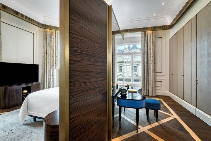 Room 58 of 169