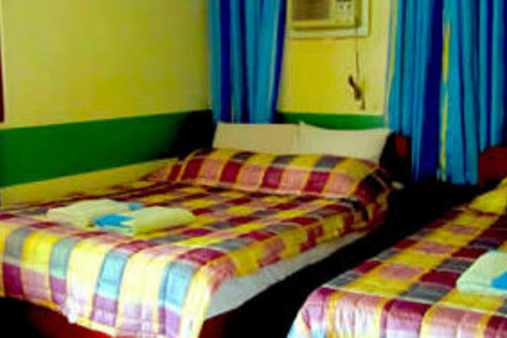 Room 8 of 86