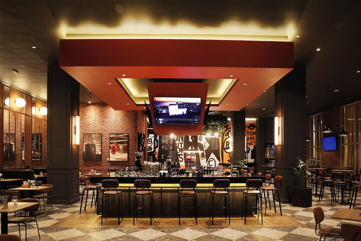 Lounge 201 of 223