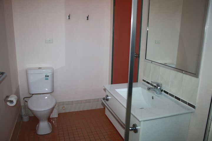Room 63 of 105