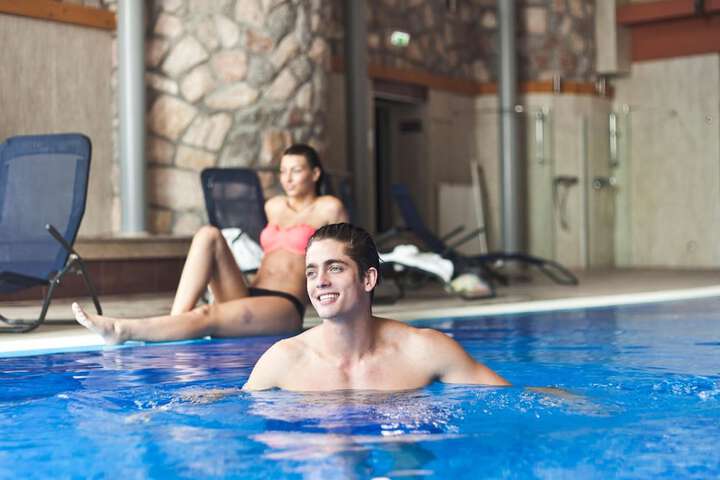Hotel with Pool