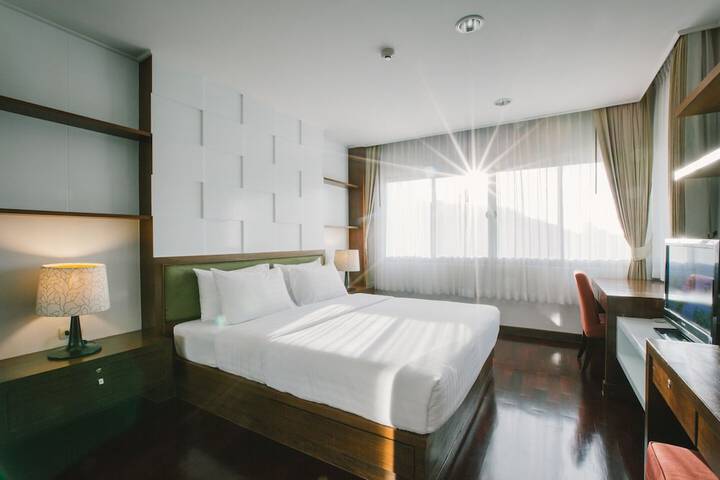 Room 13 of 110