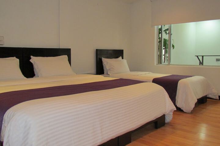 Room 9 of 38