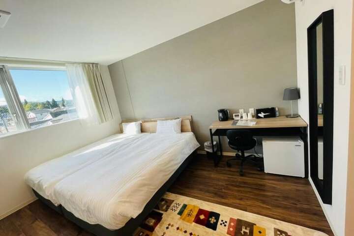 Room 19 of 51