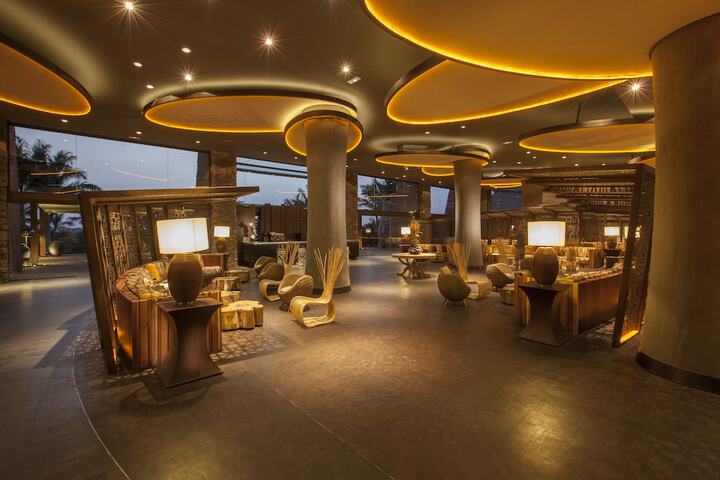 Hotel Lobby