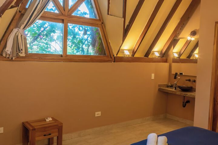 Room 30 of 110
