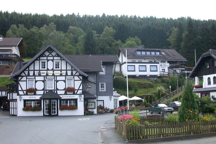Hotel Restaurant Zum Dorfkrug in Winterberg