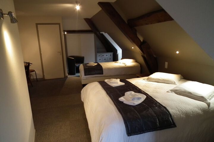 Room 10 of 62